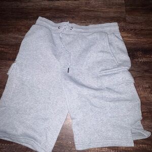 Essentials Men’s Light Gray Cargo Shorts